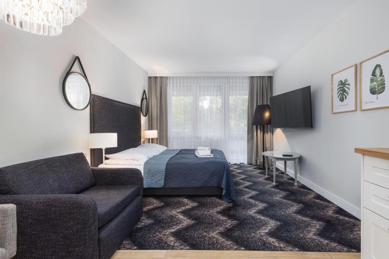 Aparthotel Etna Колобжег Экстерьер фото