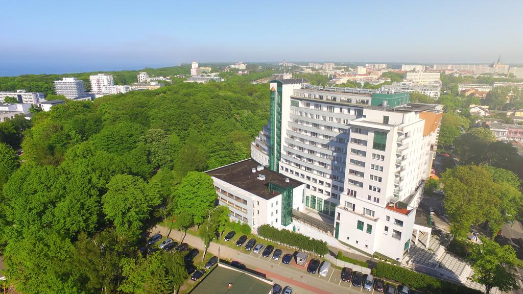 Aparthotel Etna Колобжег Экстерьер фото